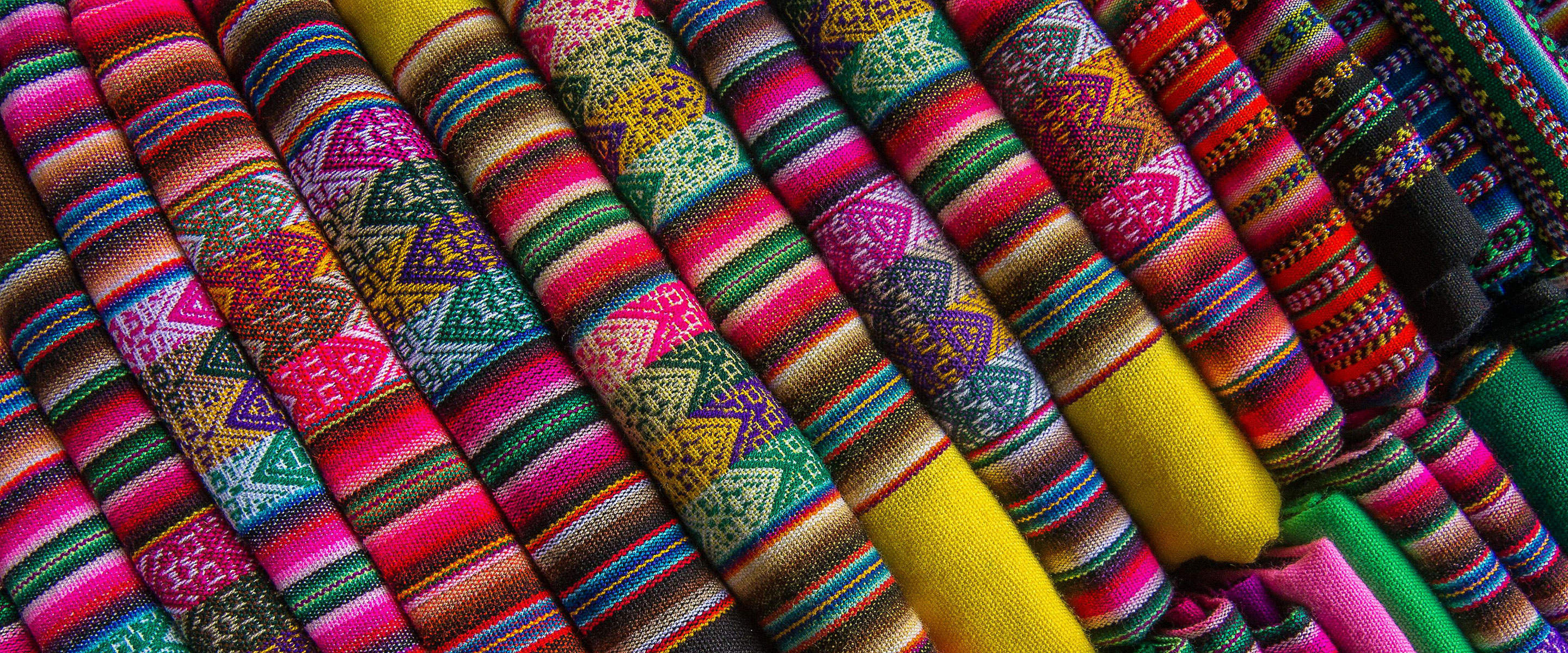 Se Habla Español written on a road sign