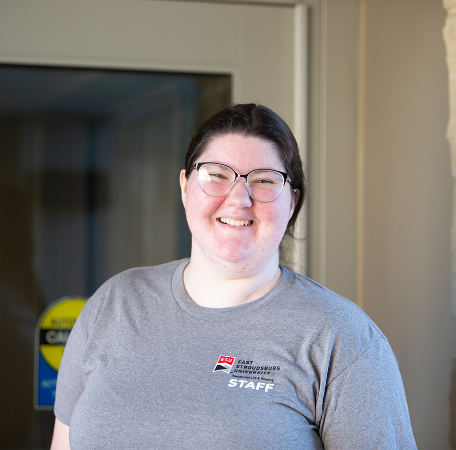 A female resident housting staff member